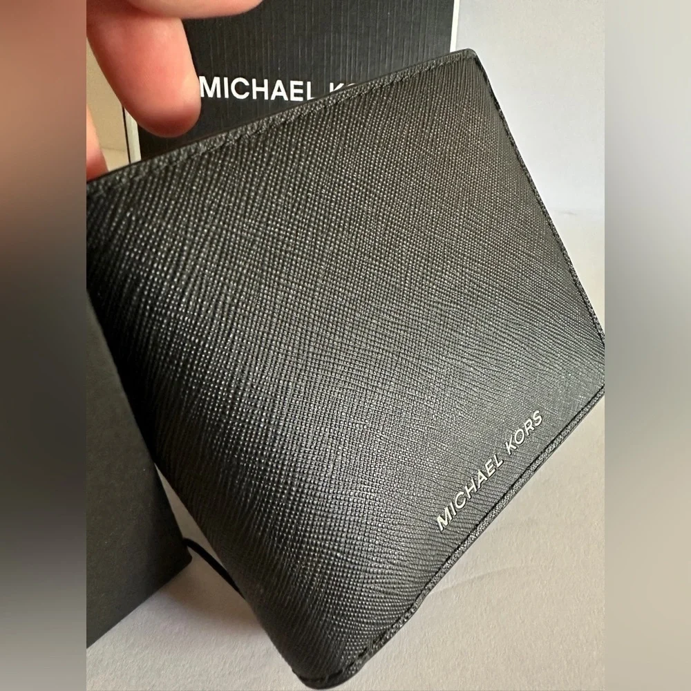 NWT Michael Kors Elegant Black Wallet